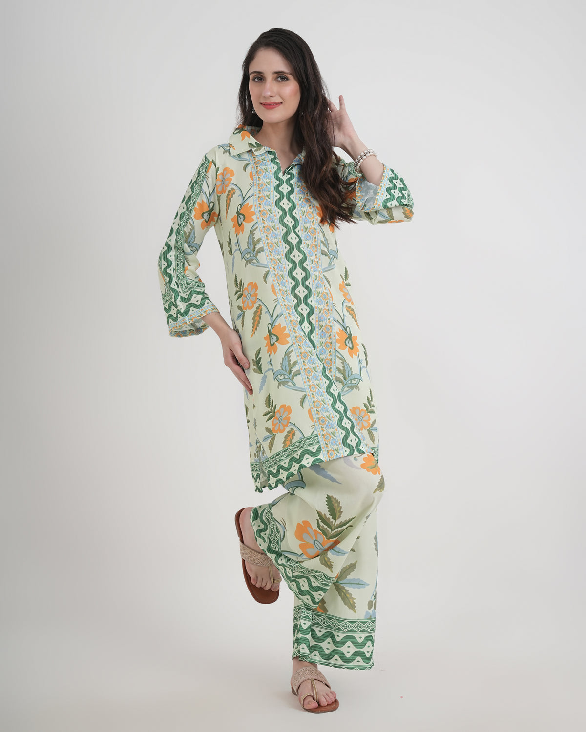 Women's Turkish Floral Printed Poly Rayon Collar Suit Top & Relaxed Fit Pants