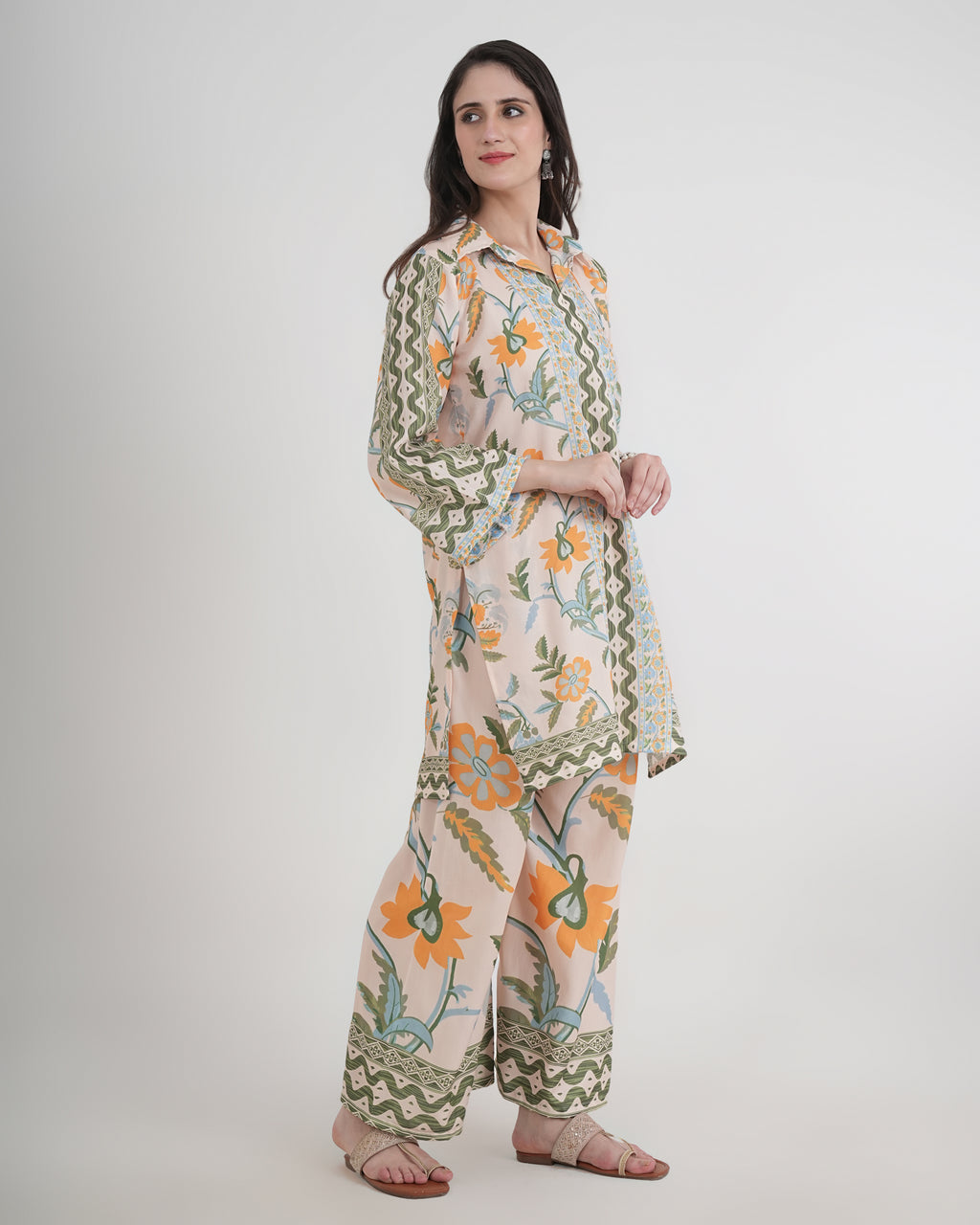 Women's Turkish Floral Printed Poly Rayon Collar Suit Top & Relaxed Fit Pants