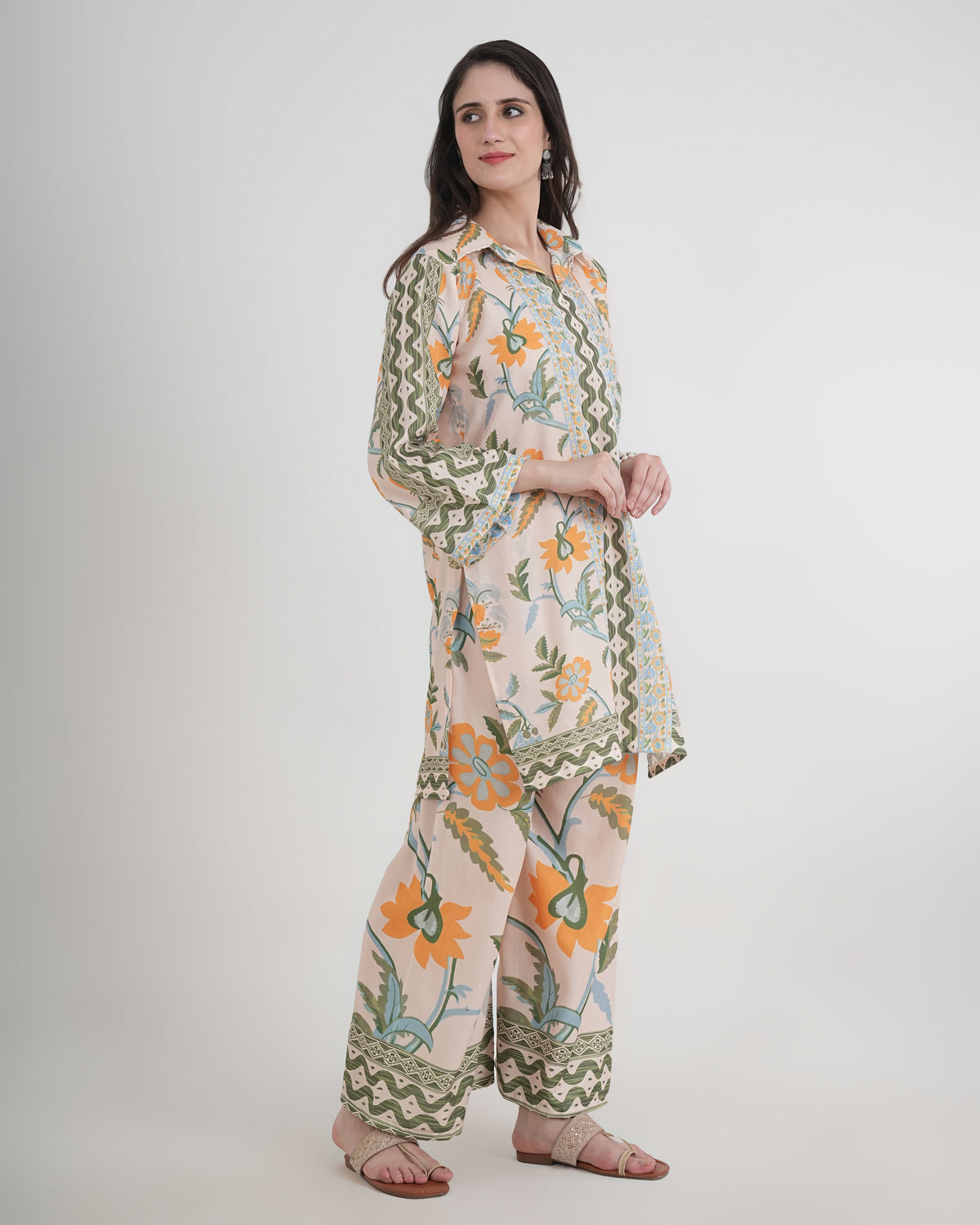 Women's Turkish Floral Printed Poly Rayon Collar Suit Top & Relaxed Fit Pants