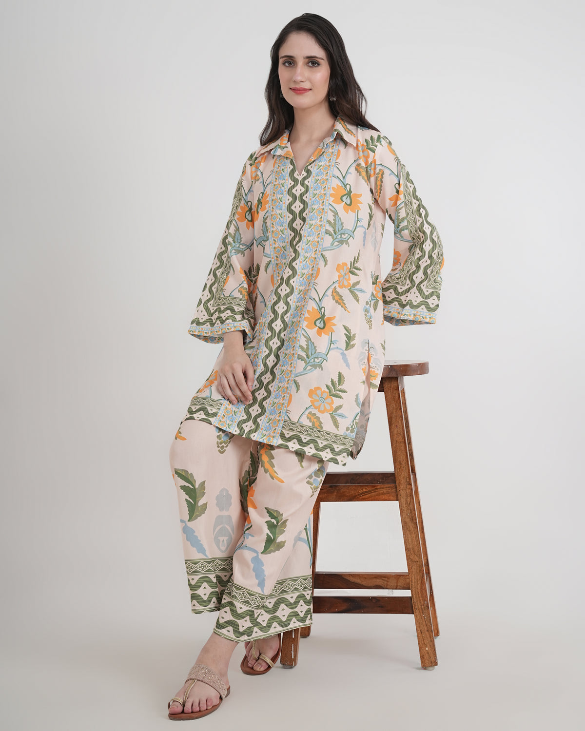 Women's Turkish Floral Printed Poly Rayon Collar Suit Top & Relaxed Fit Pants